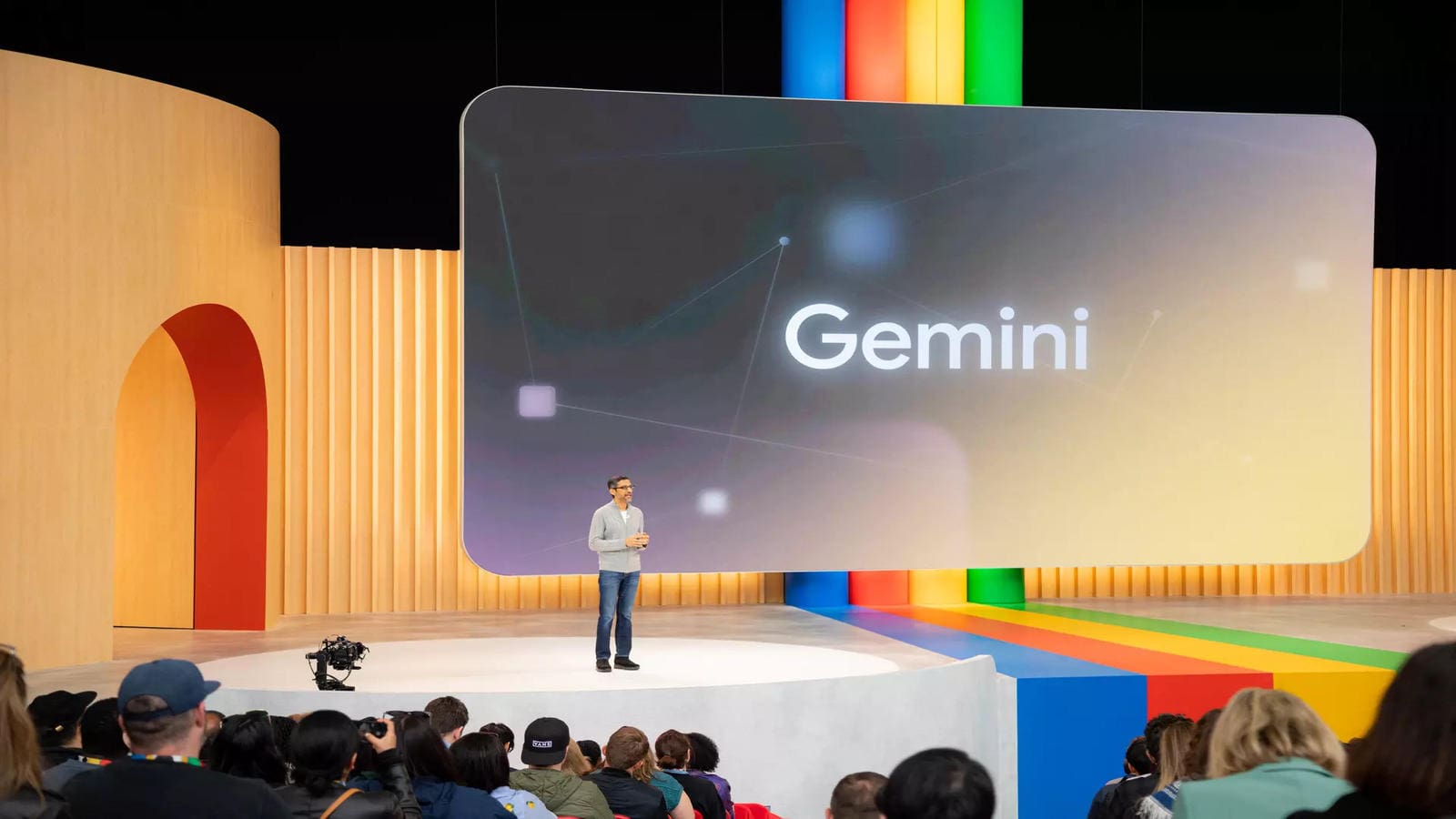 google updates bard chatbot with gemini ai as it chases chatgpt